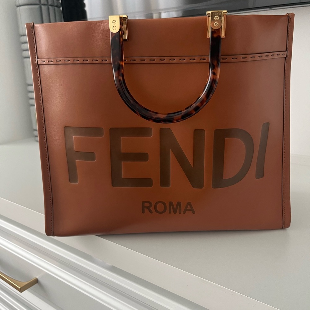 FENDI Medium Brown Leather Sunshine Shopper Tote Bag